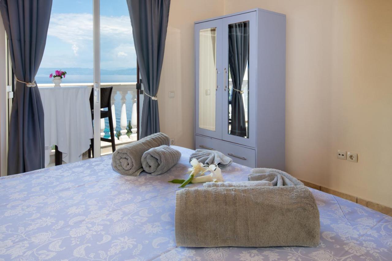 Villa Avgerini Paxos Гайос Экстерьер фото