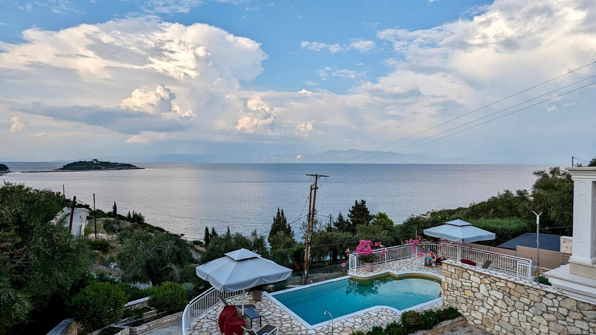 Villa Avgerini Paxos Гайос Экстерьер фото