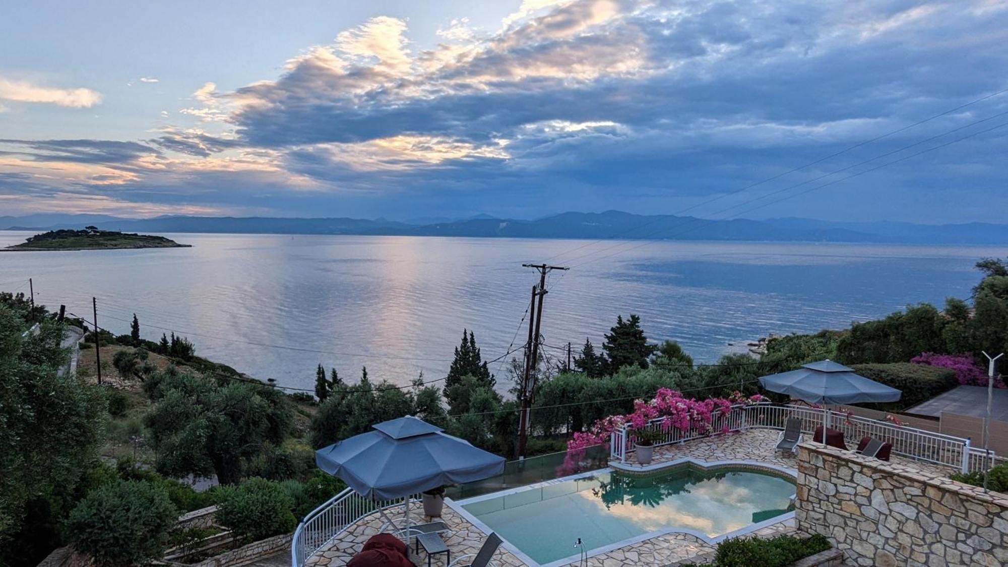 Villa Avgerini Paxos Гайос Экстерьер фото